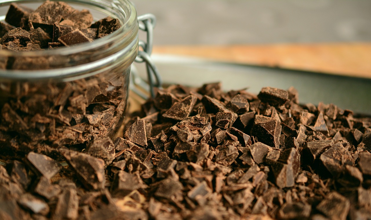 מתכון לעוגת שוקולד פרווה עם שוקולד מריר